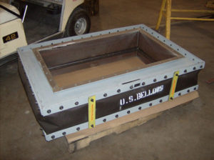Rectangular fabric expansion joint
